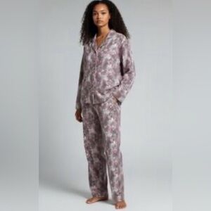 NWT SKIMS  Sleep long sleeve Sleep Set-Bloom Mini Multi Animal print SIZE SMALL